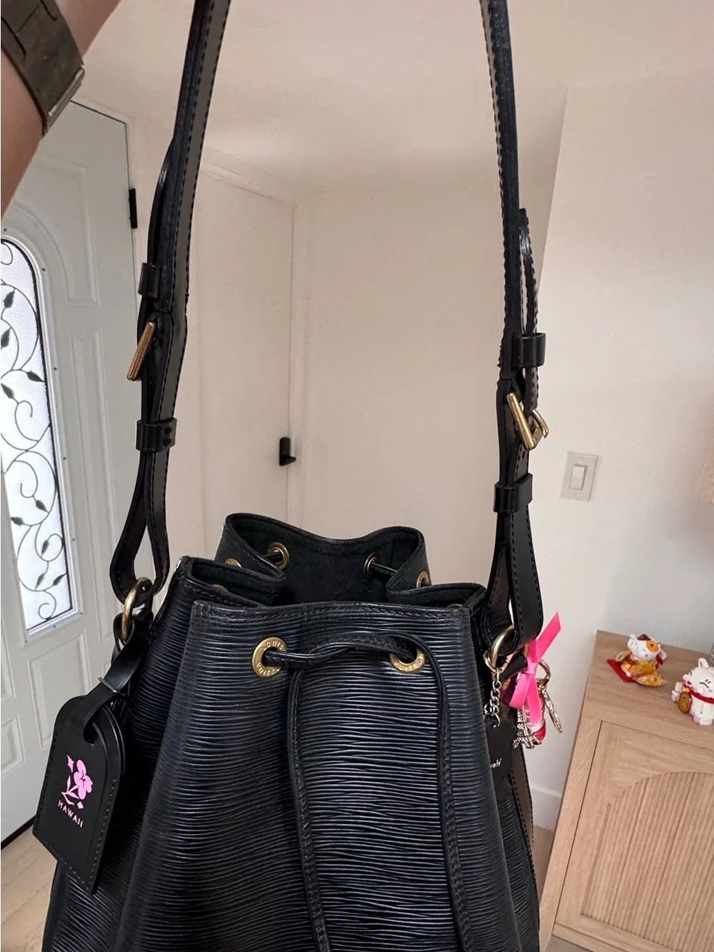 Louis Vuitton leather everyday bucket